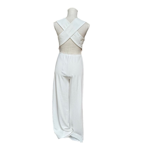 Lulu's‎ Womens Thinking Out Lound White Backless Crisscross Long Jumpsuit NWT - Picture 5 of 11